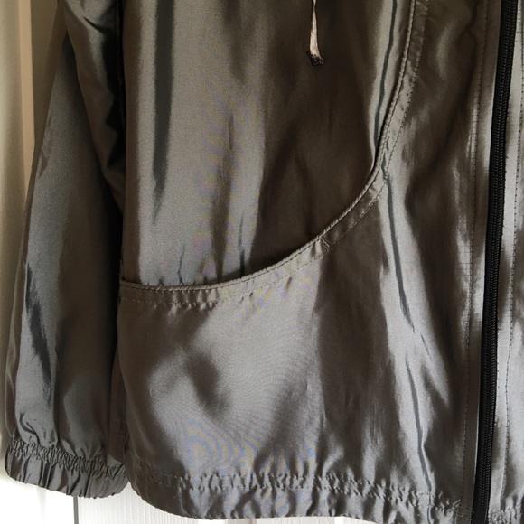 Silvery coat with glam animal print hood! 🐆 SALE! - Picture 5 of 8